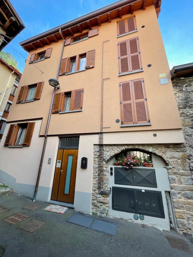La Casa Di Pucci Nel Borgo Affrescato Di Parlasco Cortenova Eksteriør bilde